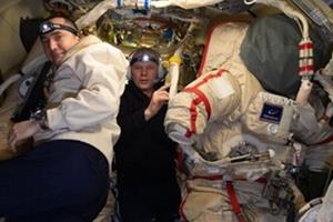  پیاده‌روی فضایی دو فضانورد روس