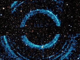 حلقه‌های اطراف یک سیاه‌چاله را ببینید