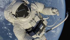 پخش زنده پیاده‌روی‌ فضایی روس‌ها در ایستگاه بین‌المللی فضایی 