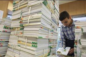 130میلیون جلد کتاب درحال توزیع بین دانش آموزان است