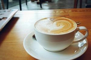 مصرف بیش از اندازه قهوه باعث ناشنوایی می‌شود