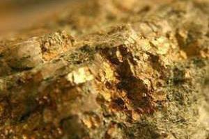  انجام مطالعات ژئوفیزیکی یافتن رگه اصلی طلا در کیبر کوه