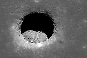  رصد غارهای مرموز در سطح ماه