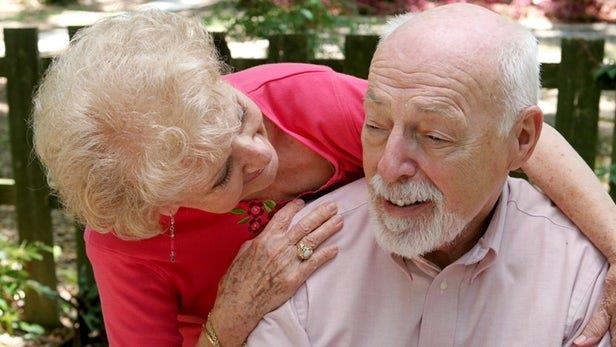 2 زبانه بودن احتمال آلزایمر را کاهش می‌دهد